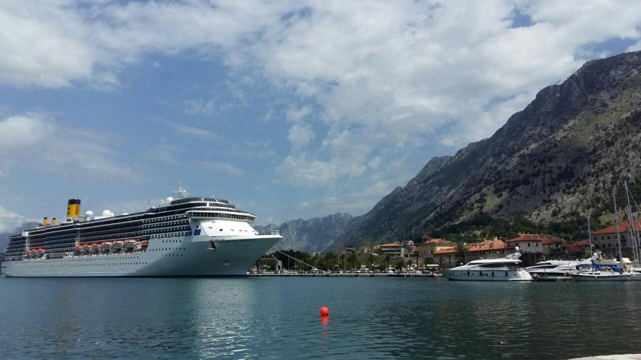 Radiant Apartment Kotor Luaran gambar